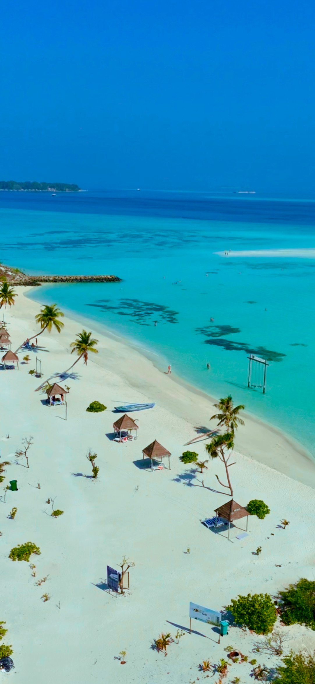 Guraidhoo from above